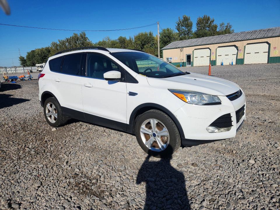 2016 Ford Escape მანქანა იყიდება აუქციონზე, vin: 1FMCU0GX6GUC40785, აუქციონის ნომერი: 71939156