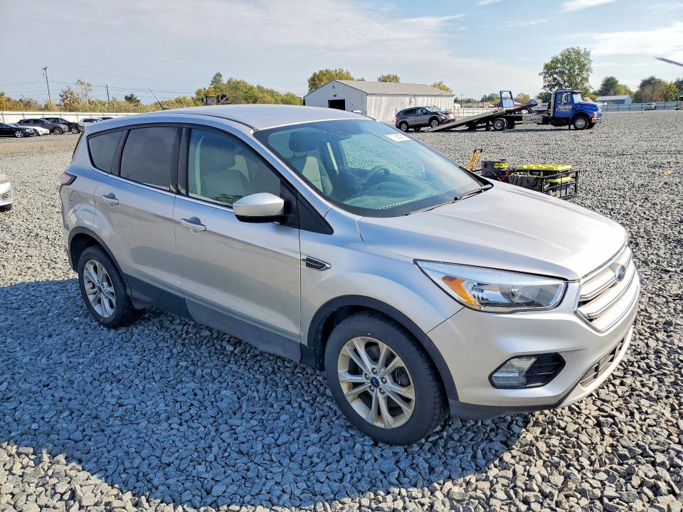 Продажа на аукционе авто 2017 Ford Escape, vin: 1FMCU9G9XHUA29189, номер лота: 71388586