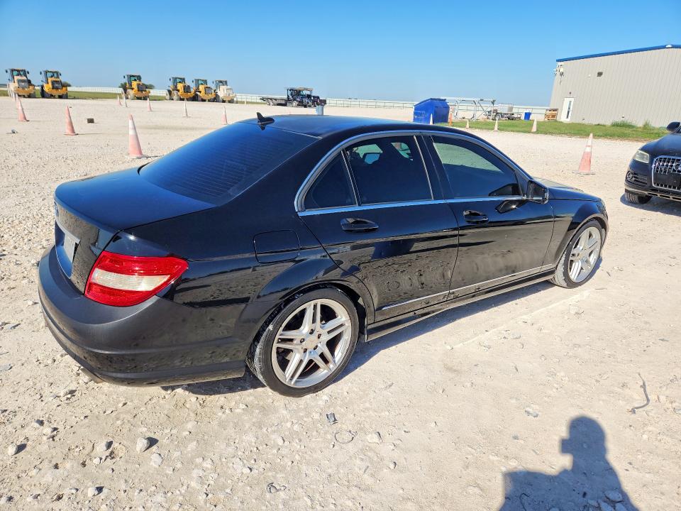 Продаж на аукціоні авто 2011 Mercedes-benz C, vin: WDDGF5EB4BF635426, номер лоту: 72124596
