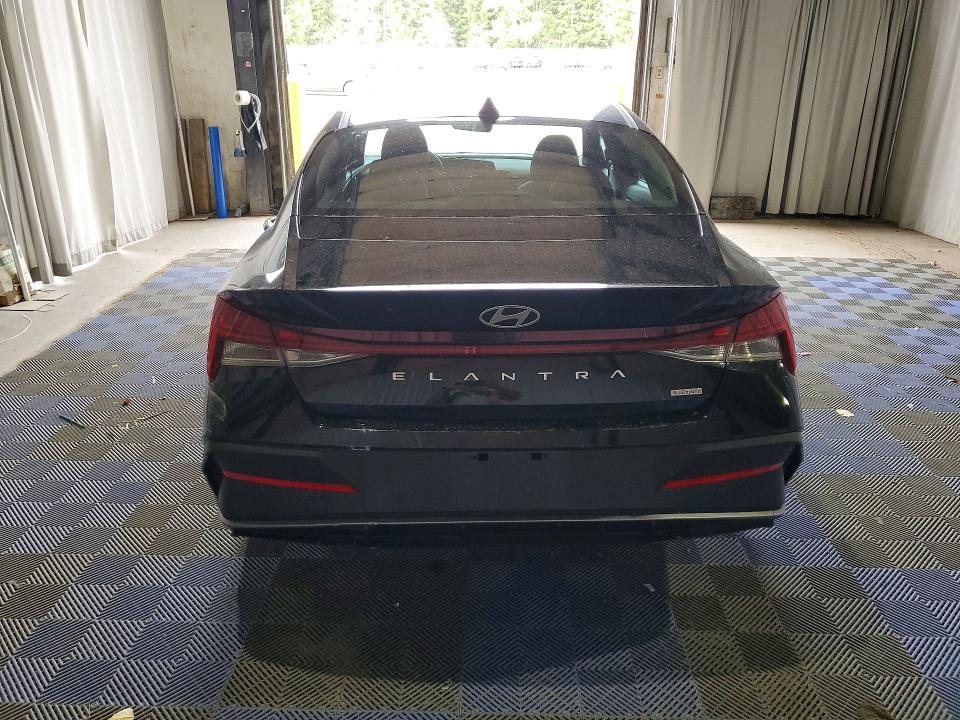 2026 Hyundai Elantra Hybrid მანქანა იყიდება აუქციონზე, vin: KMHLM4DJ6TU215046, აუქციონის ნომერი: 71460666