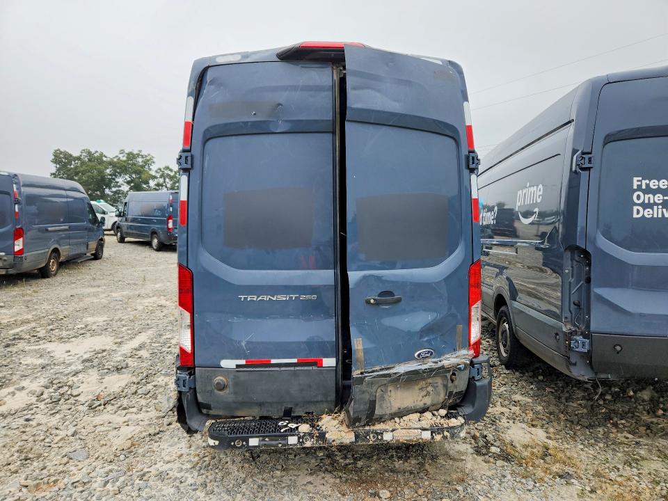 2020 Ford Transit 250 მანქანა იყიდება აუქციონზე, vin: 1FTBR3X80LKA72613, აუქციონის ნომერი: 69054936