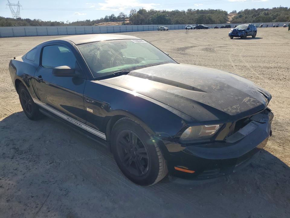 72205446 :رقم المزاد ، 1ZVBP8AM0B5160578 vin ، 2011 Ford Mustang مزاد بيع