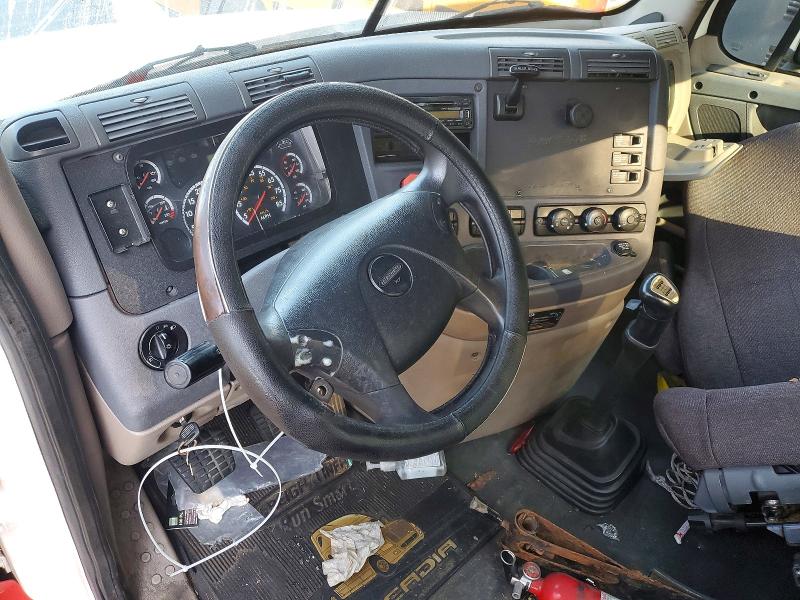 71206656 :رقم المزاد ، 1FUJGEDR0CLBM7911 vin ، 2012 Freightliner Cascadia 125 مزاد بيع