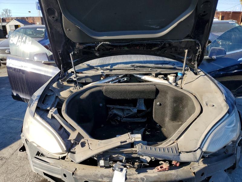 Продаж на аукціоні авто 2014 Tesla Model S, vin: 5YJSA1S12EFP32933, номер лоту: 71622036