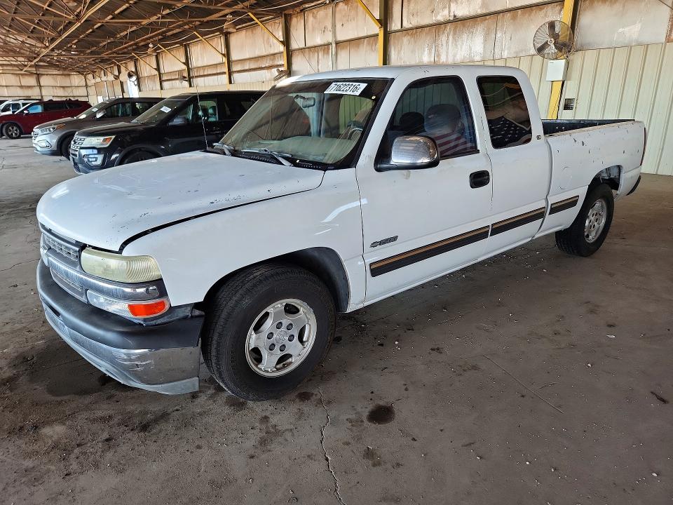 71622316 :رقم المزاد ، 2GCEC19T3Y1113618 vin ، 2000 Chevrolet Silverado مزاد بيع