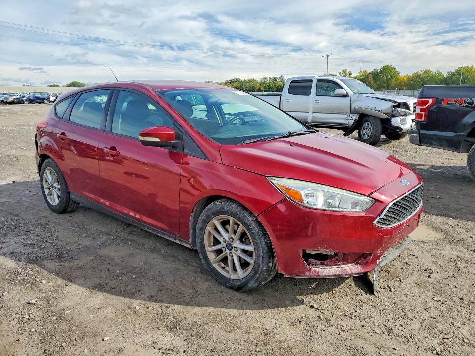 71234066 :رقم المزاد ، 1FADP3K25FL285532 vin ، 2015 Ford Focus مزاد بيع