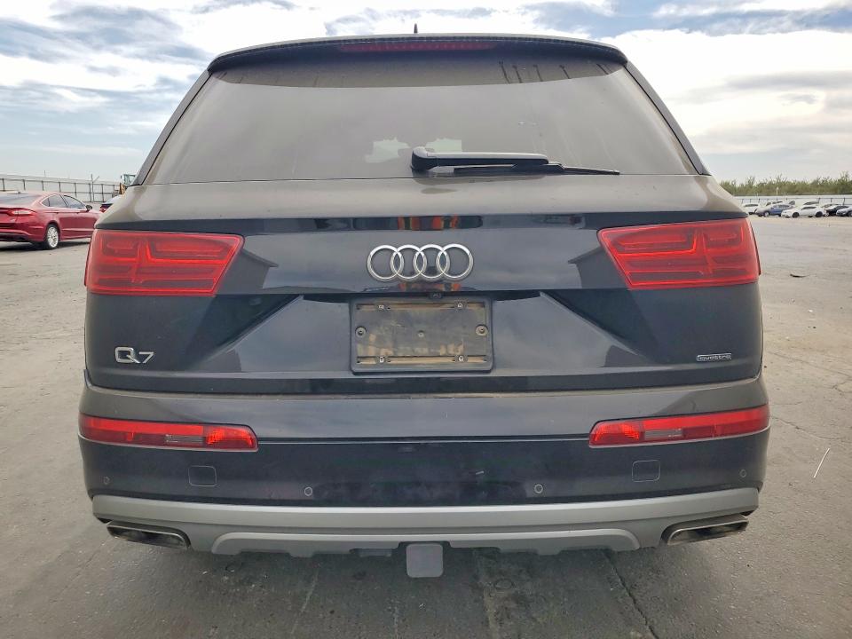 71450746 :رقم المزاد ، WA1LHAF71HD039193 vin ، 2017 Audi Q7 مزاد بيع