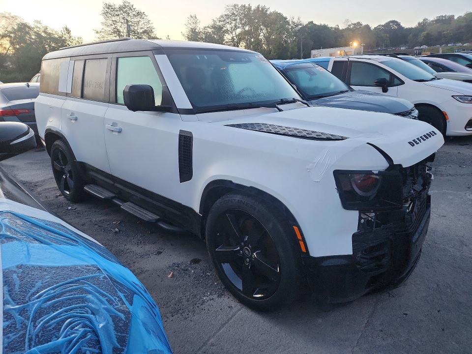 2025 Land Rover Defender მანქანა იყიდება აუქციონზე, vin: SALE2FEU5S2418438, აუქციონის ნომერი: 68842586