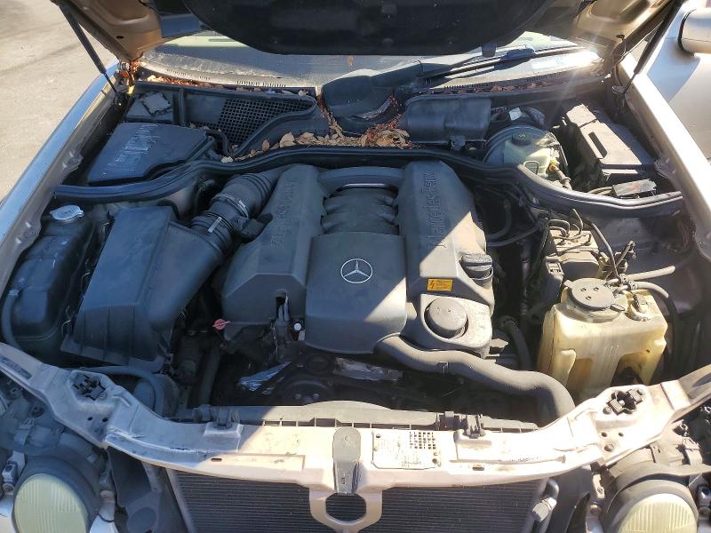 2002 Mercedes-benz E მანქანა იყიდება აუქციონზე, vin: WDBJF65J12B400856, აუქციონის ნომერი: 72301716