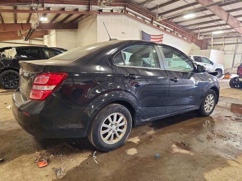 72241986 :رقم المزاد ، 1G1JD5SB6L4135137 vin ، 2020 Chevrolet Sonic مزاد بيع