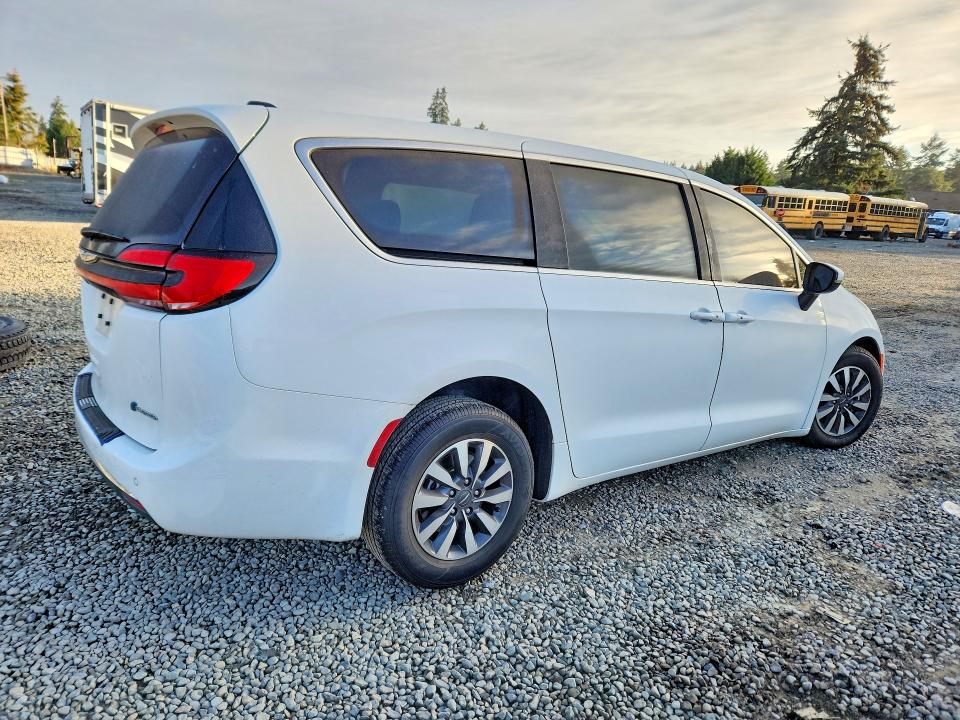 71105016 :رقم المزاد ، 2C4RC1L73PR622525 vin ، 2023 Chrysler Pacifica مزاد بيع