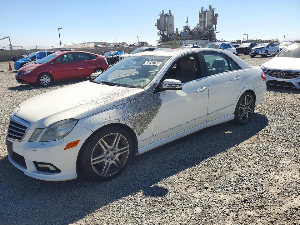 71128076 :رقم المزاد ، WDDHF5GB5AA071783 vin ، 2010 Mercedes-benz E مزاد بيع