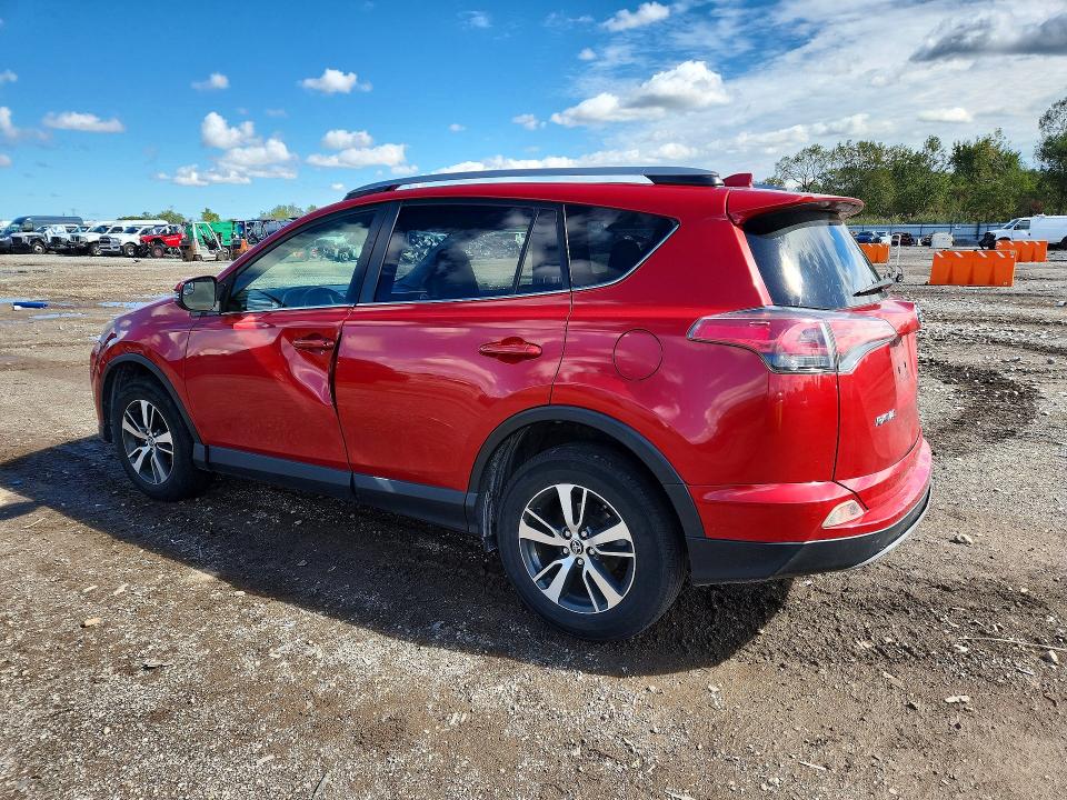 71584636 :رقم المزاد ، JTMRFREV4HJ123580 vin ، 2017 Toyota Rav4 مزاد بيع