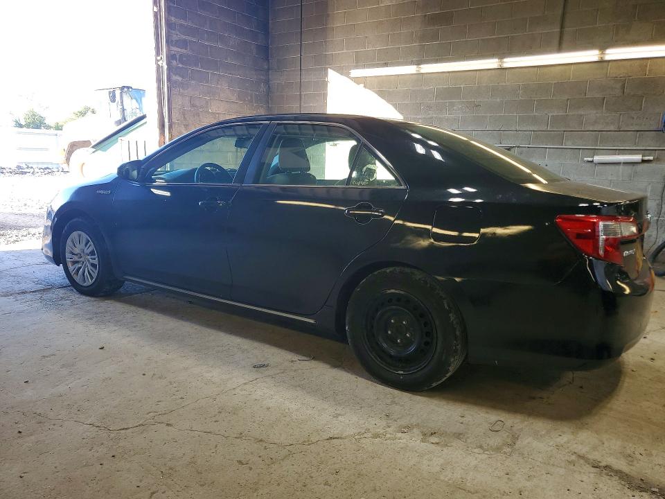 2014 Toyota Camry Hybrid მანქანა იყიდება აუქციონზე, vin: 4T1BD1FK0EU105287, აუქციონის ნომერი: 71511036