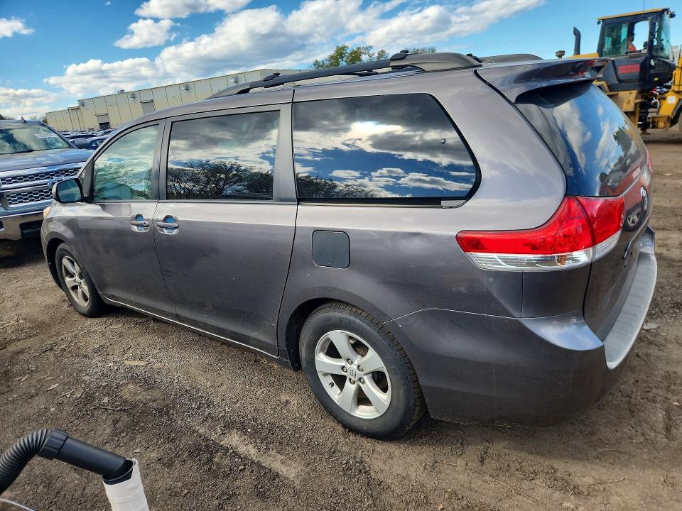 Продажа на аукционе авто 2014 Toyota Sienna, vin: 5TDKK3DC4ES459741, номер лота: 71389956