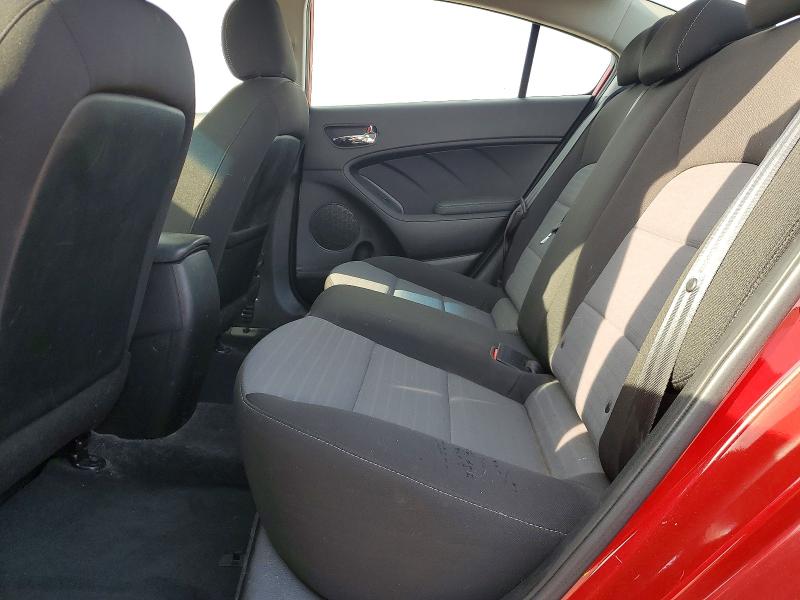 2018 Kia Forte მანქანა იყიდება აუქციონზე, vin: 3KPFL4A79JE243125, აუქციონის ნომერი: 71680866