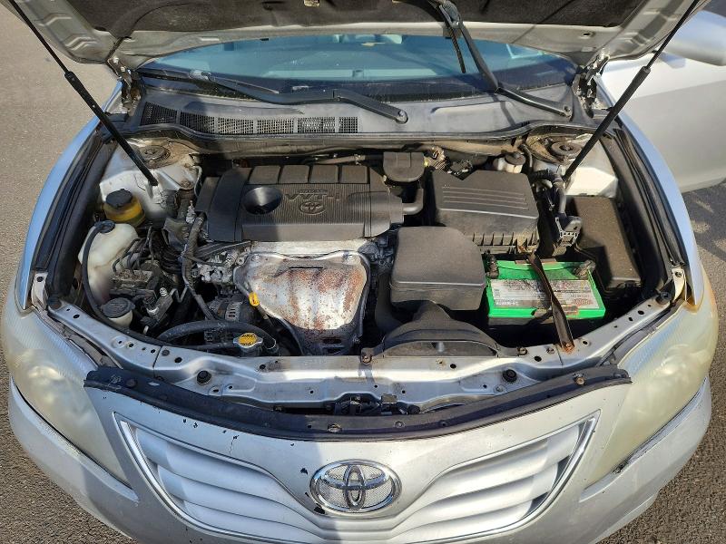 71717596 :رقم المزاد ، 4T1BF3EK4BU686084 vin ، 2011 Toyota Camry مزاد بيع