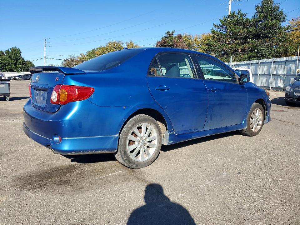2010 Toyota Corolla მანქანა იყიდება აუქციონზე, vin: 2T1BU4EE3AC225223, აუქციონის ნომერი: 71843066