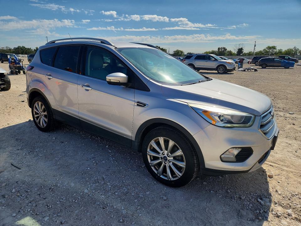 Auction sale of the 2017 Ford Escape, vin: 1FMCU9J92HUA95938, lot number: 71500416