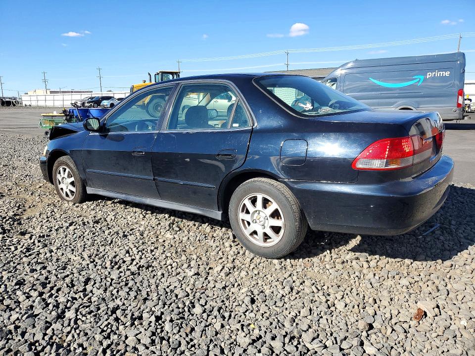 2002 Honda Accord მანქანა იყიდება აუქციონზე, vin: 1HGCG56782A071617, აუქციონის ნომერი: 71660136