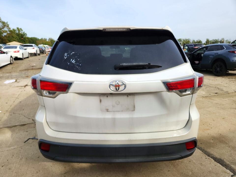 2016 Toyota Highlander მანქანა იყიდება აუქციონზე, vin: 5TDZARFH2GS021218, აუქციონის ნომერი: 72451606