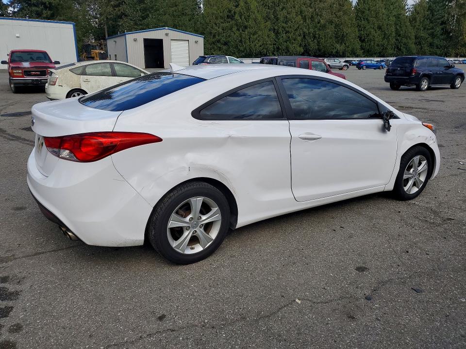 2013 Hyundai Elantra Coupe მანქანა იყიდება აუქციონზე, vin: KMHDH6AE0DU008827, აუქციონის ნომერი: 71679586