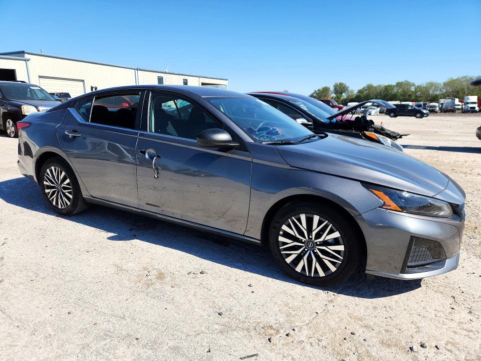 Продаж на аукціоні авто 2026 Nissan Altima, vin: 1N4BL4DV1TN322706, номер лоту: 72576656