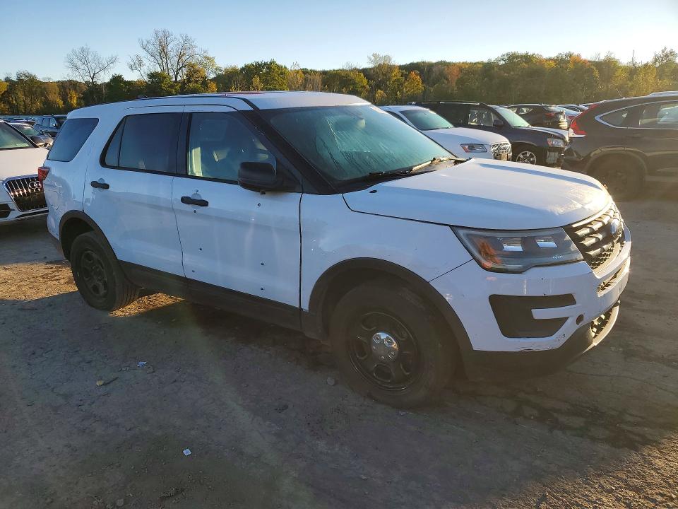 71596826 :رقم المزاد ، 1FM5K8AR1JGC74873 vin ، 2018 Ford Explorer مزاد بيع