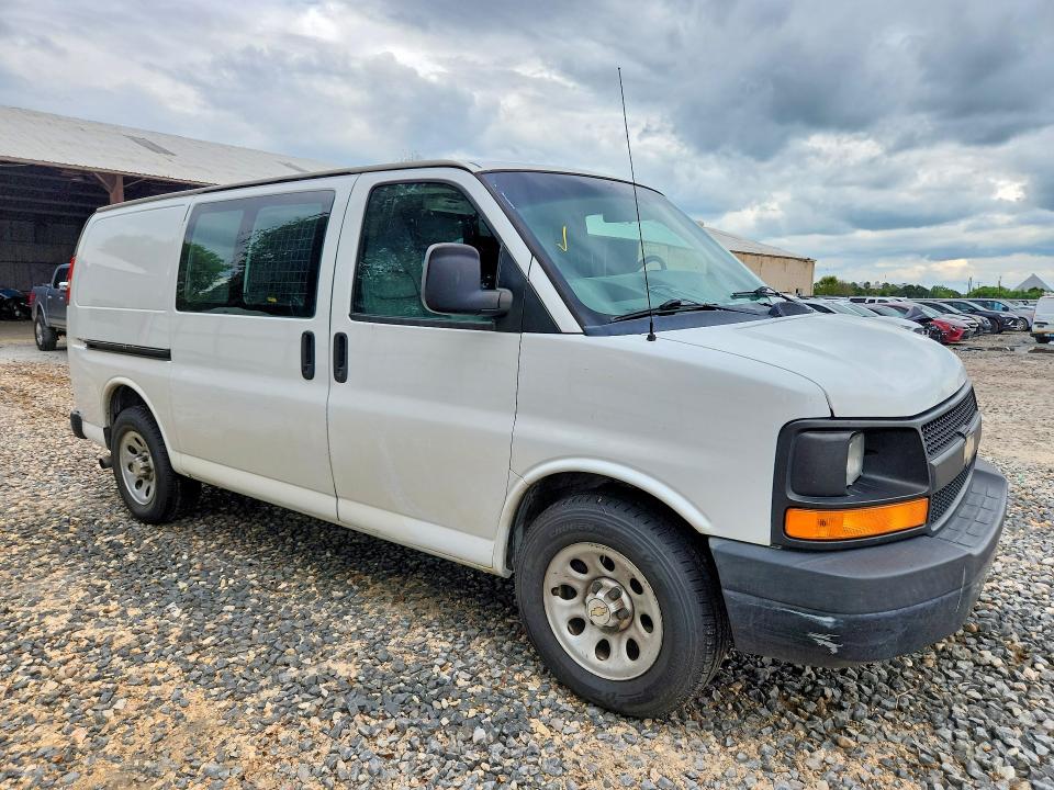 70726156 :رقم المزاد ، 1GCSGAFX4E1155019 vin ، 2014 Chevrolet Express G1500 مزاد بيع