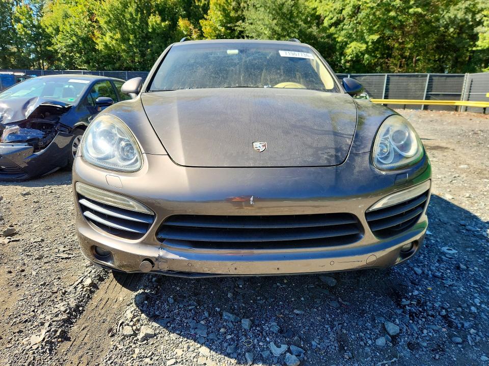 2012 Porsche Cayenne მანქანა იყიდება აუქციონზე, vin: WP1AE2A21CLA90729, აუქციონის ნომერი: 71967736