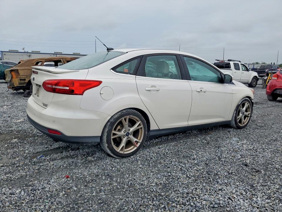 71153946 :رقم المزاد ، 1FADP3J27GL232835 vin ، 2016 Ford Focus مزاد بيع