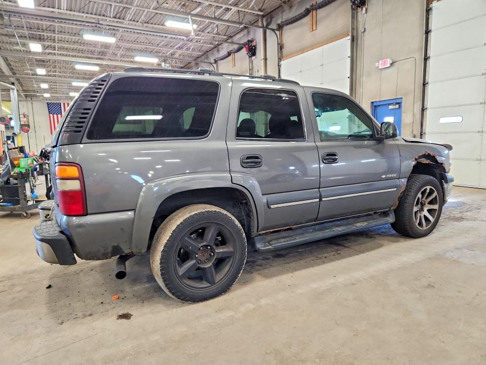 71412136 :رقم المزاد ، 1GNEK13ZX2J220136 vin ، 2002 Chevrolet Tahoe مزاد بيع