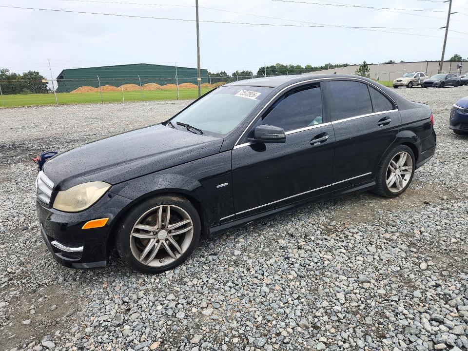 72572926 :رقم المزاد ، WDDGF4HB5CR215521 vin ، 2012 Mercedes-benz C مزاد بيع