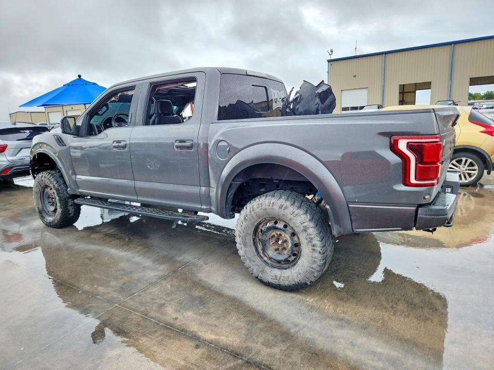 70375266 :رقم المزاد ، 1FTFW1RGXJFB81962 vin ، 2018 Ford F150 مزاد بيع