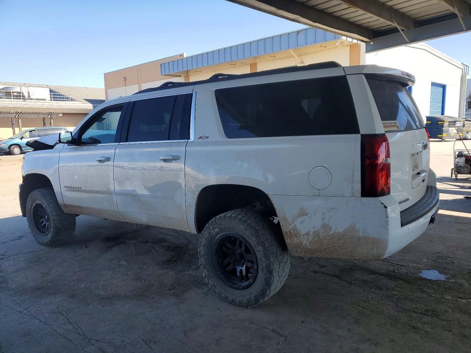 72555836 :رقم المزاد ، 1GNSKHKC0GR182143 vin ، 2016 Chevrolet Suburban مزاد بيع