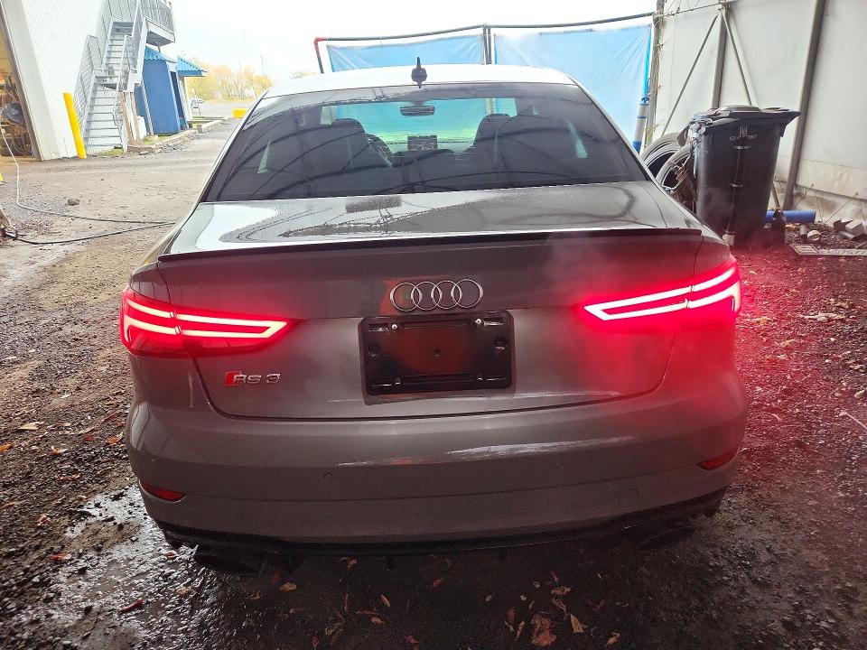 72392086 :رقم المزاد ، WUABWGFFXJ1901094 vin ، 2018 Audi Rs3 مزاد بيع