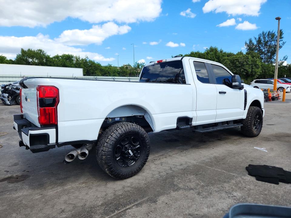 2025 Ford F350 მანქანა იყიდება აუქციონზე, vin: 1FT8X3BT8SEE09909, აუქციონის ნომერი: 74068276