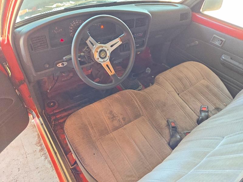 1989 Toyota Pickup მანქანა იყიდება აუქციონზე, vin: JT4RN81R8K0017250, აუქციონის ნომერი: 71645136