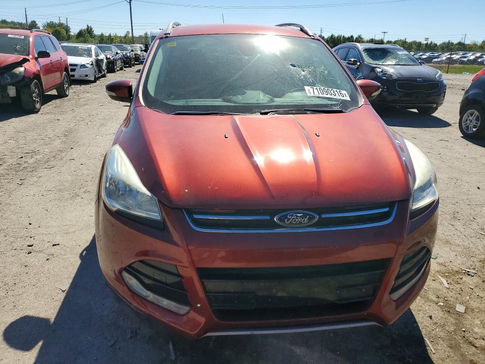 Продаж на аукціоні авто 2015 Ford Escape, vin: 1FMCU9J92FUB37232, номер лоту: 71090316