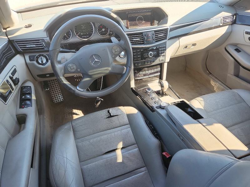 2010 Mercedes-benz E მანქანა იყიდება აუქციონზე, vin: WDDHF7HB7AA121576, აუქციონის ნომერი: 72630576