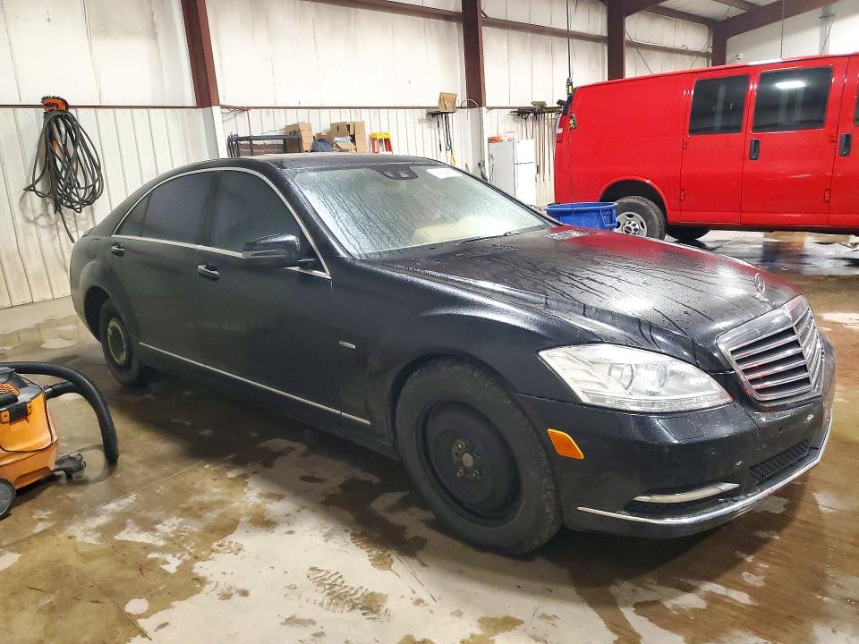 Продаж на аукціоні авто 2012 Mercedes-benz S, vin: WDDNG9EB2CA464444, номер лоту: 71640026