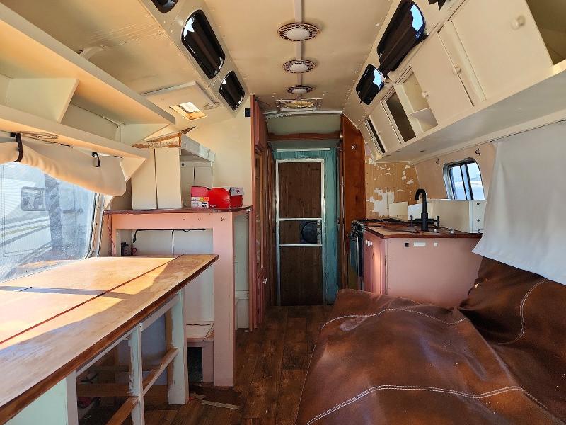 Продажа на аукционе авто 1983 Ford Econoline, vin: 1FDKE30L8DHB39964, номер лота: 71588956