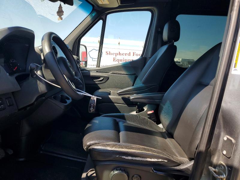 71801286 :رقم المزاد ، W1Z4EFHY3KP196419 vin ، 2019 Mercedes-benz Sprinter مزاد بيع