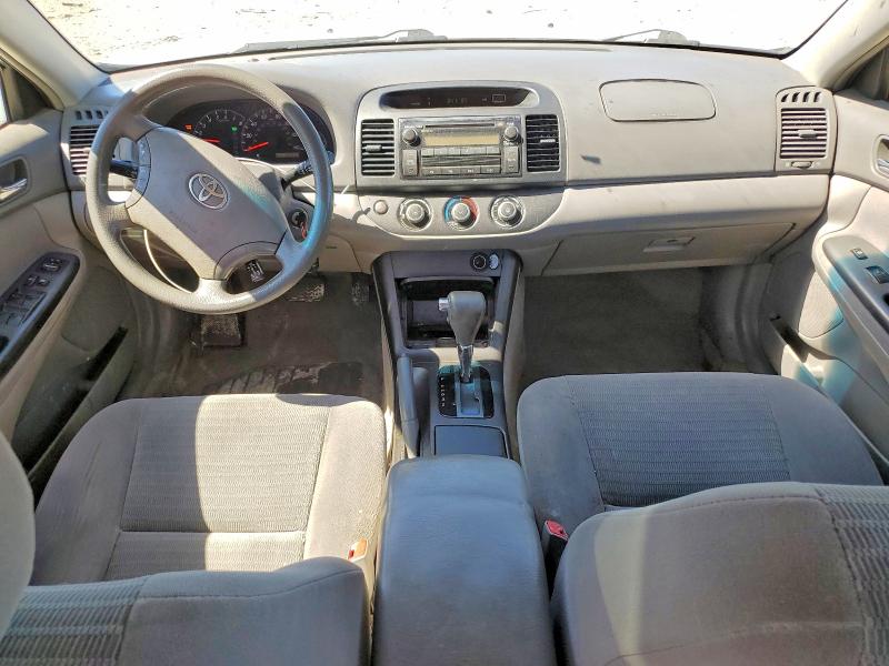 2005 Toyota Camry მანქანა იყიდება აუქციონზე, vin: 4T1BE32K95U393230, აუქციონის ნომერი: 71744296
