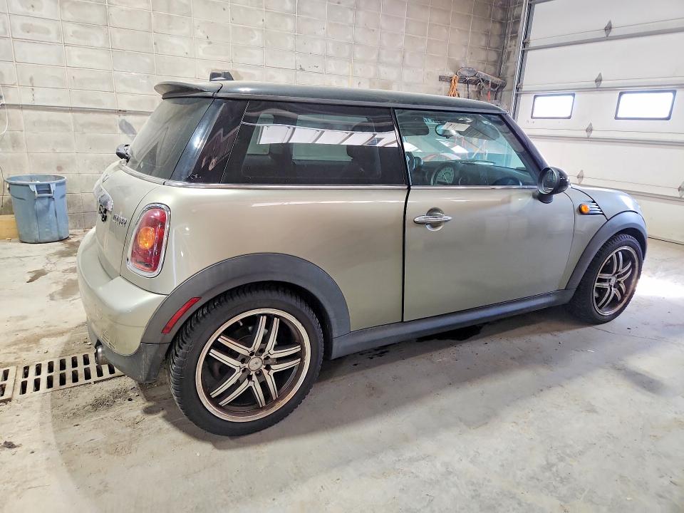 2007 Mini Cooper მანქანა იყიდება აუქციონზე, vin: WMWMF33577TU62392, აუქციონის ნომერი: 71269996