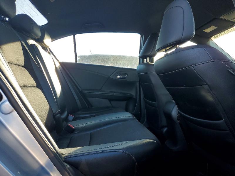 71564836 :رقم المزاد ، 1HGCR2F52HA032814 vin ، 2017 Honda Accord مزاد بيع