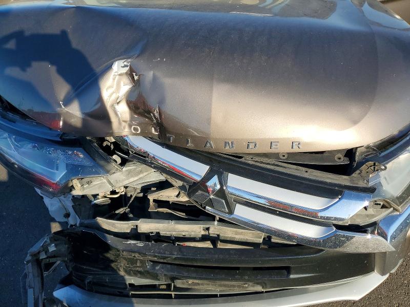 Продажа на аукционе авто 2018 Mitsubishi Outlander, vin: JA4AD3A37JZ021650, номер лота: 72351146