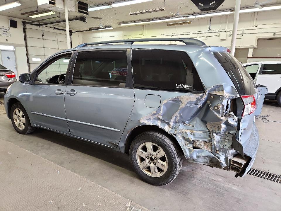 Продажа на аукционе авто 2004 Toyota Sienna, vin: 5TDZA23C54S133605, номер лота: 72021646