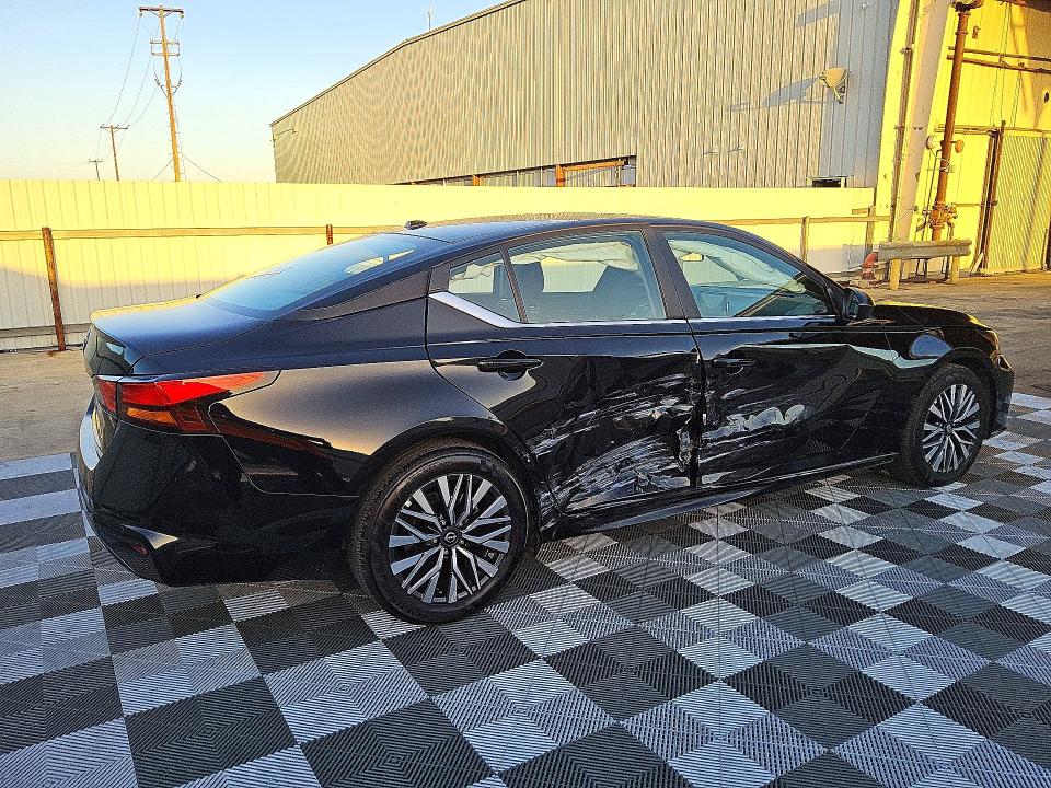 Продажа на аукционе авто 2026 Nissan Altima, vin: 1N4BL4DV4TN323879, номер лота: 72452956
