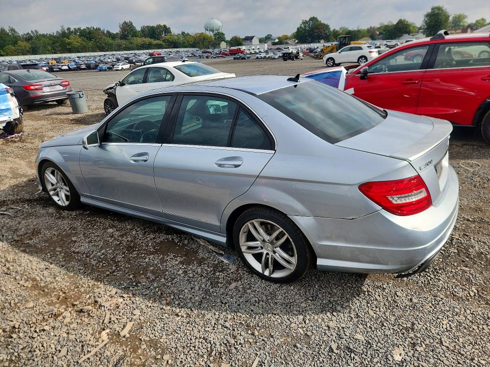 Продажа на аукционе авто 2013 Mercedes-benz C, vin: WDDGF8AB4DA832457, номер лота: 71838636